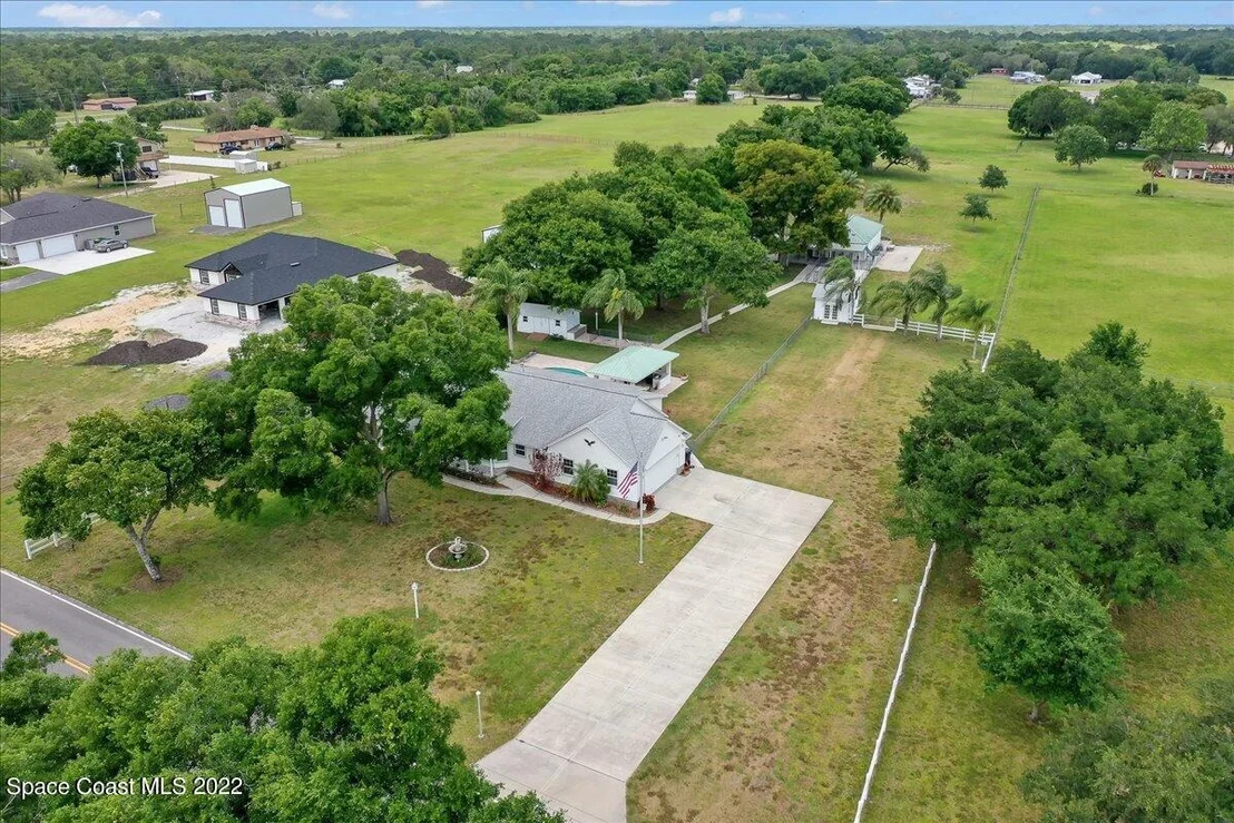 Photo of 3660 Burkholm Road
