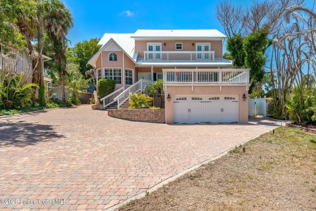 Photo of 2705 N Indian River Drive