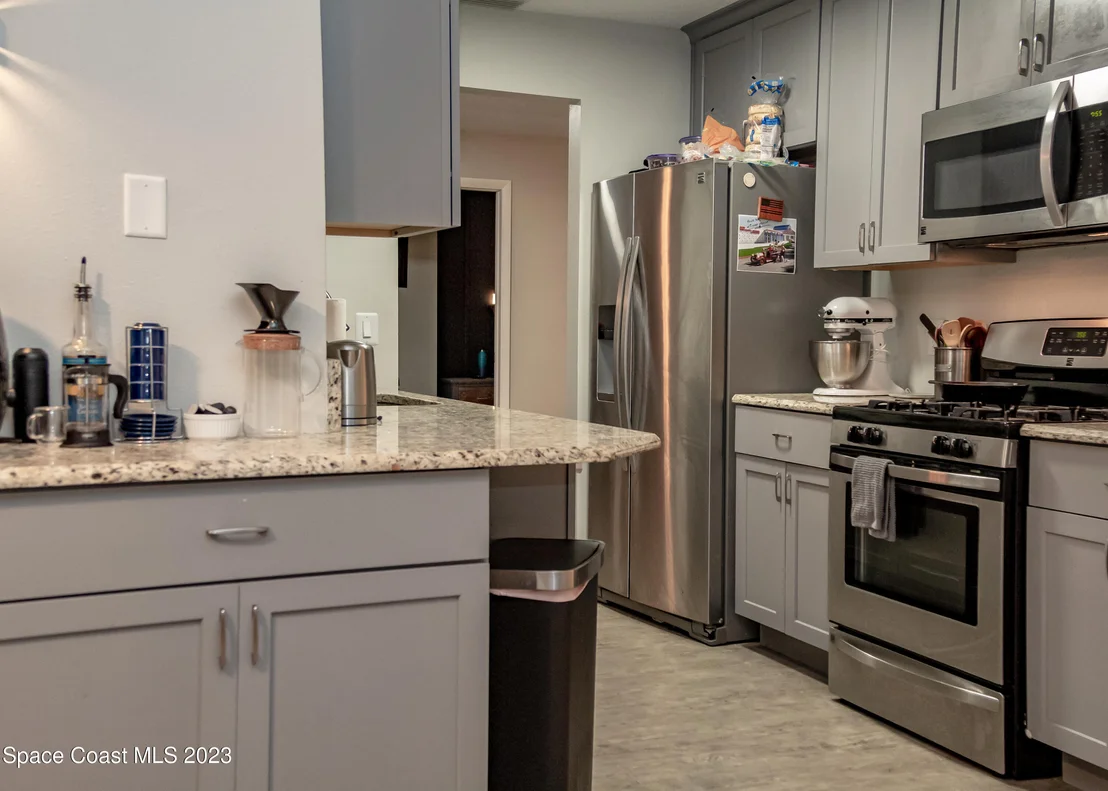 Photo of 800 Mark David Boulevard