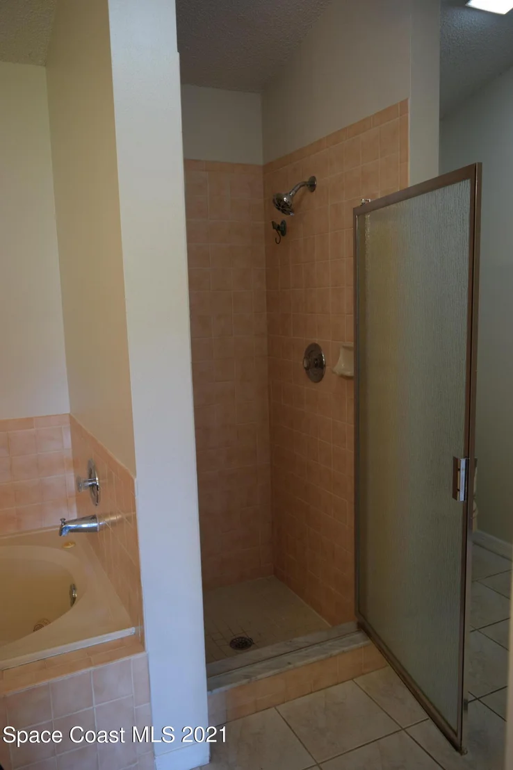 Photo of 816 Seven Gables Circle SE