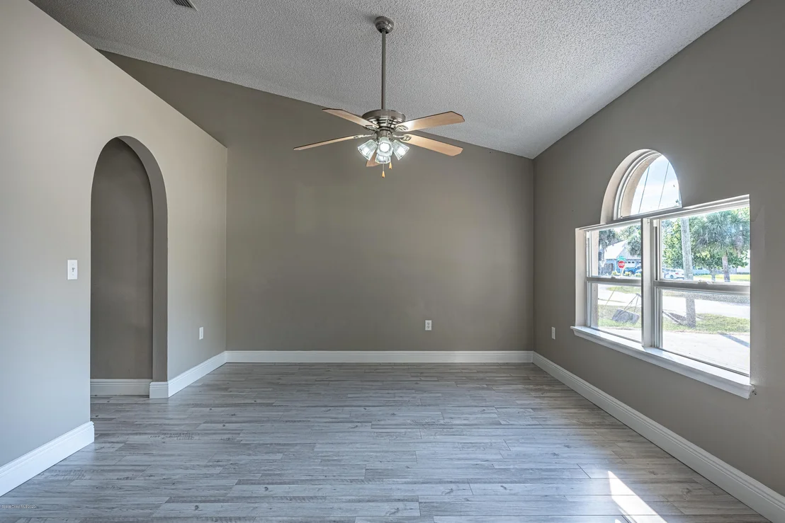 Photo of 6107 Corning Road
