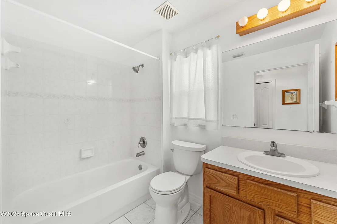 Photo of 926 Pine Creek Circle NE