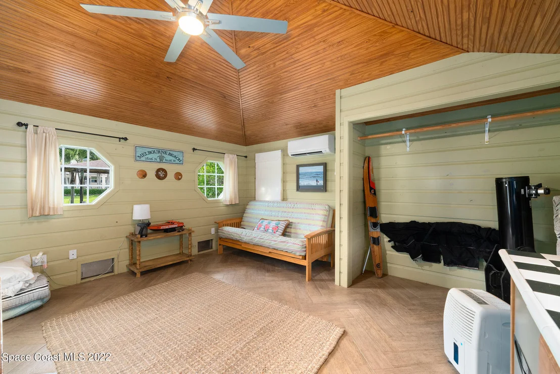 Photo of 416 Riverview Lane