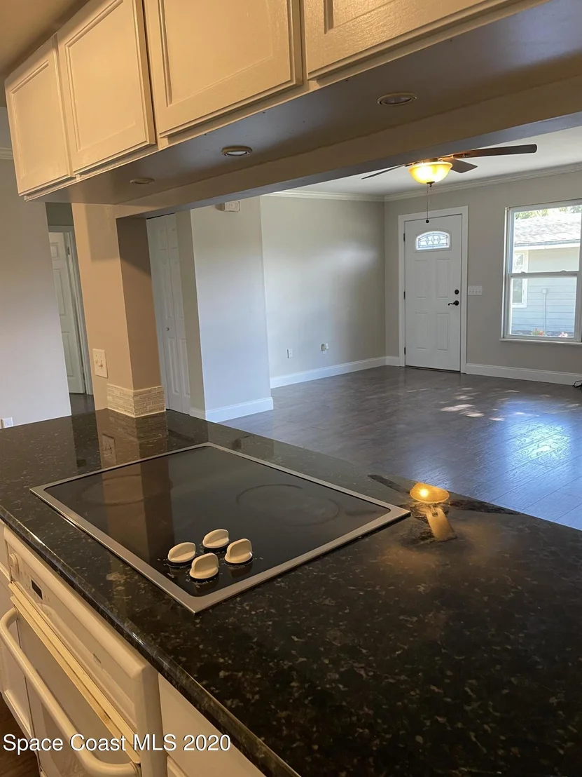 Photo of 1110 10th Place