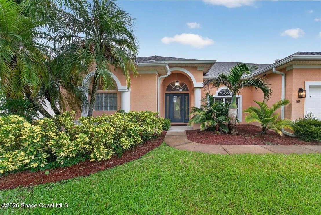 Photo of 1848 Windbrook Drive SE