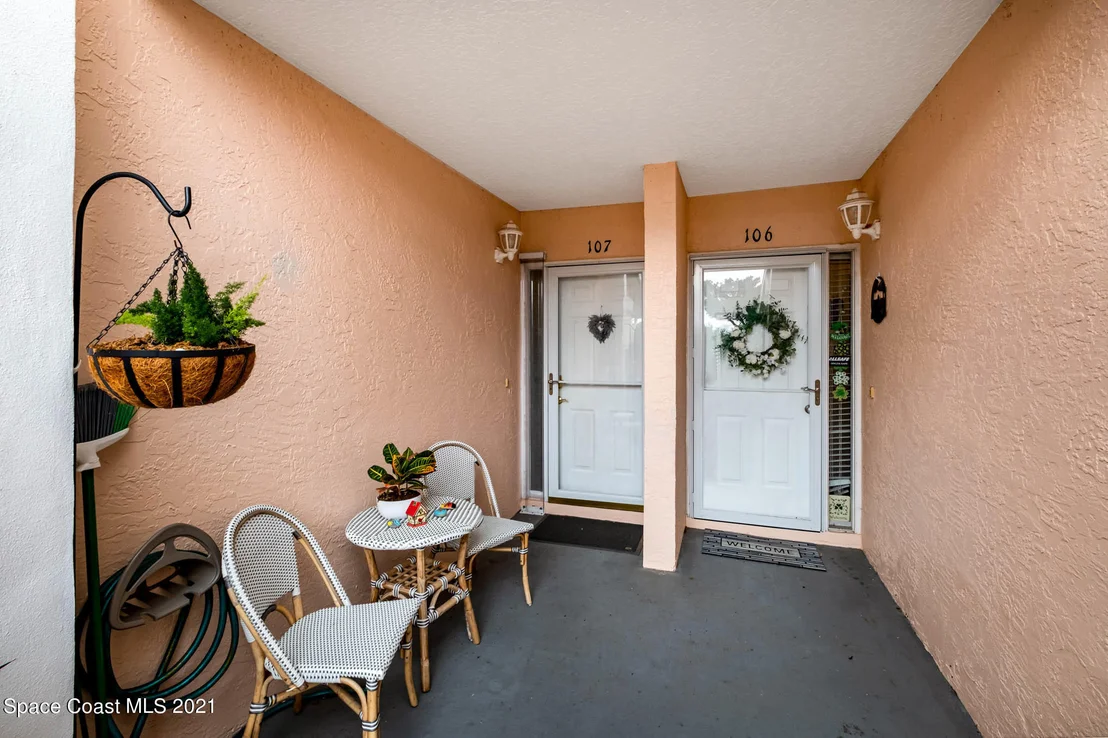 Photo of Unit 107 at 145 Escambia Lane