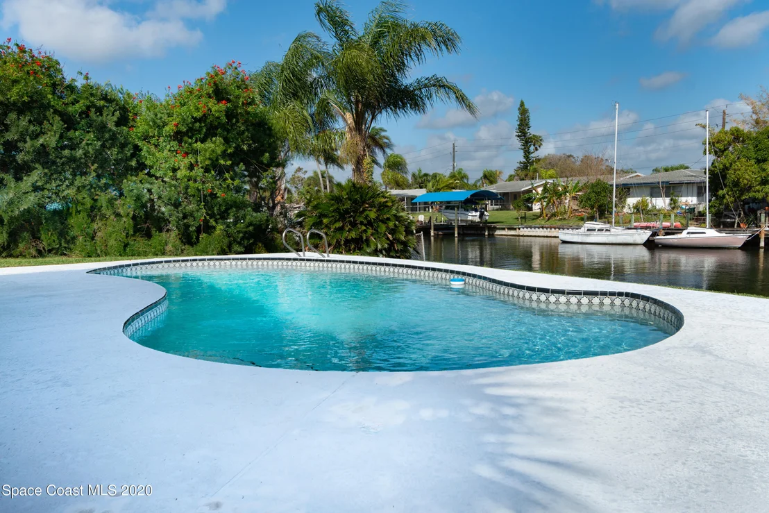 Photo of 439 Sandpiper Drive