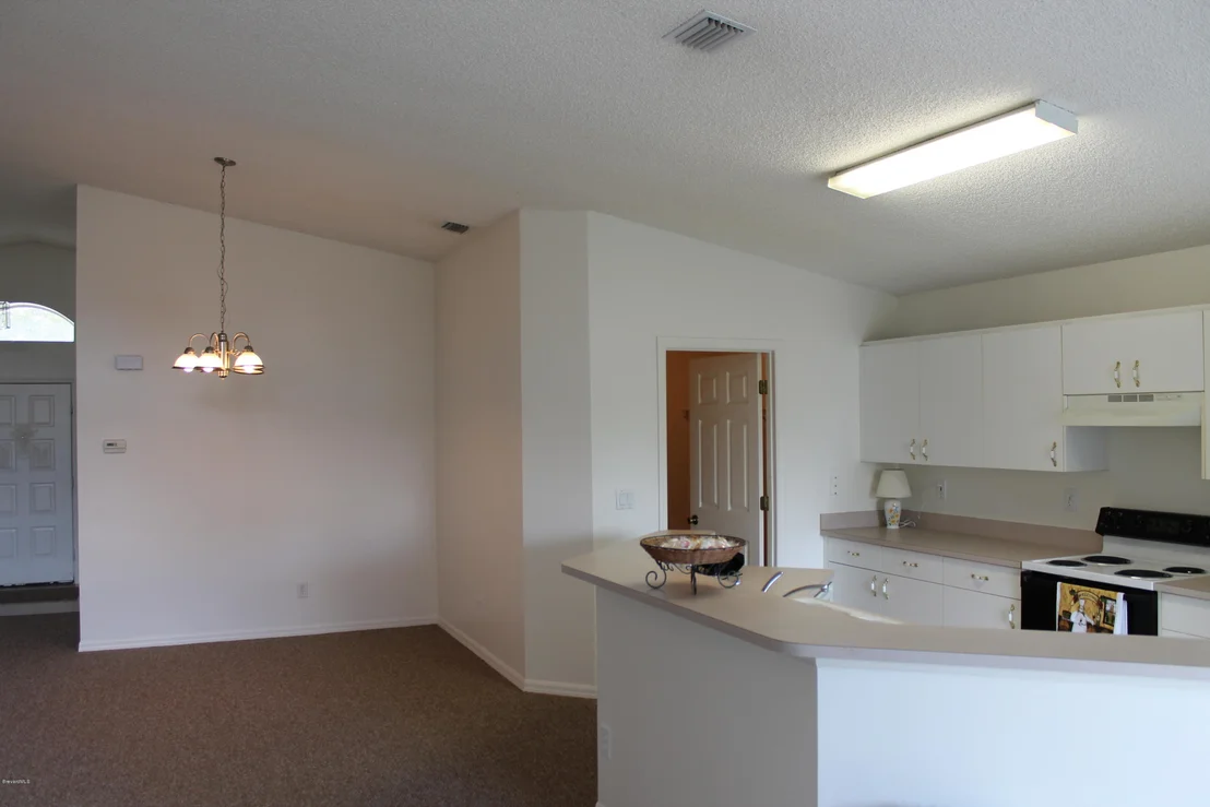 Photo of 487 High Point Court
