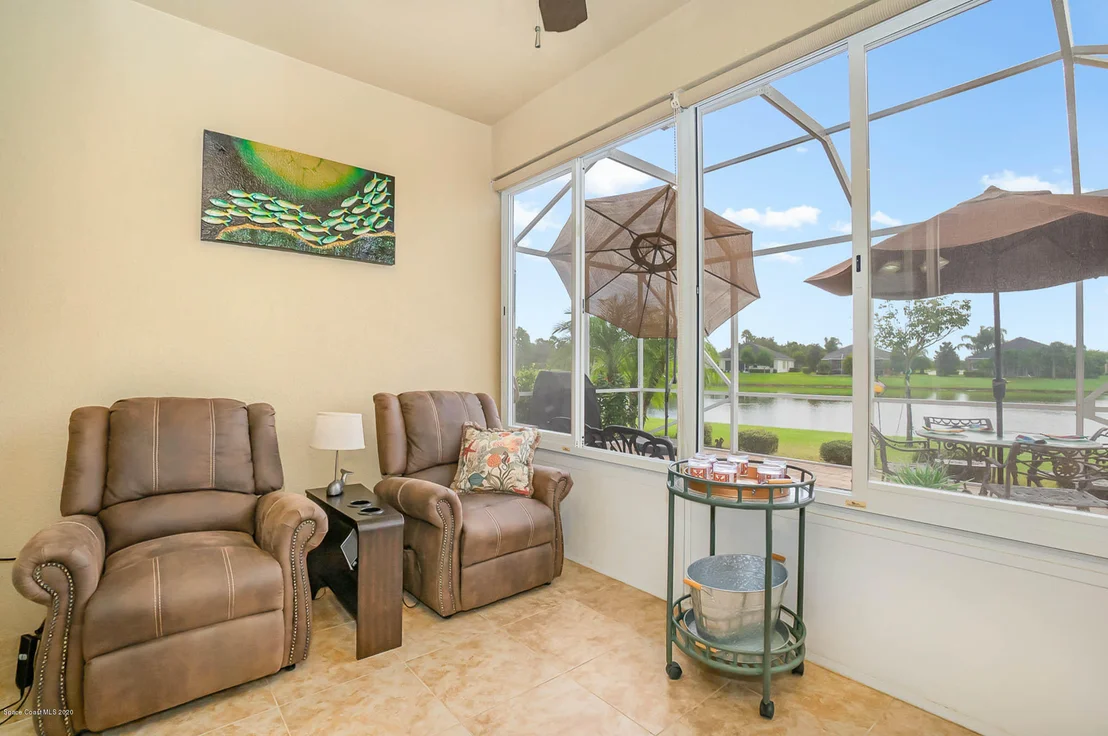 Photo of 3325 Sansome Circle