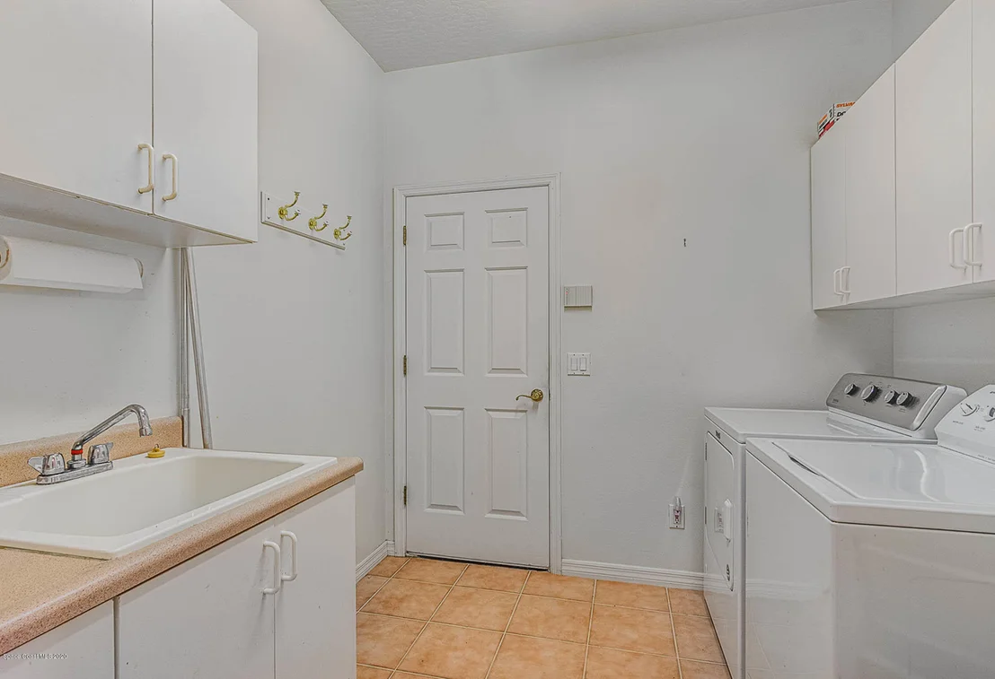 Photo of 923 Wildwood Drive