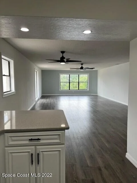 Photo of Unit 1231 at 305 Tangle Run Boulevard