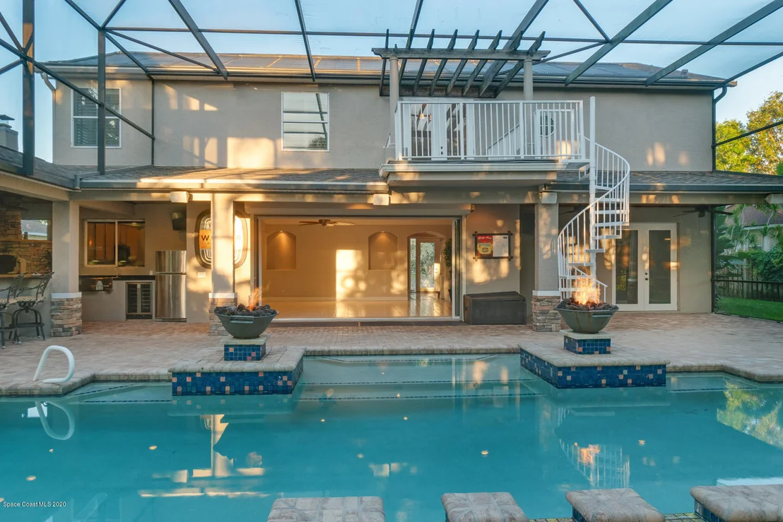 Photo of 5905 Newbury Circle