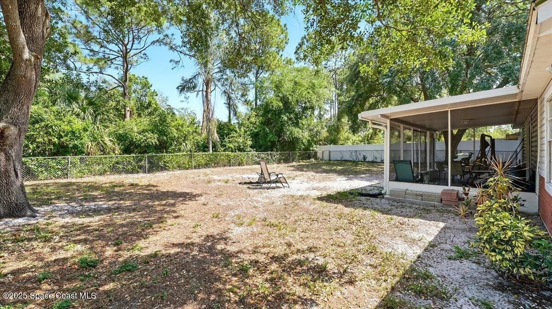 Photo of 6615 Dock Avenue