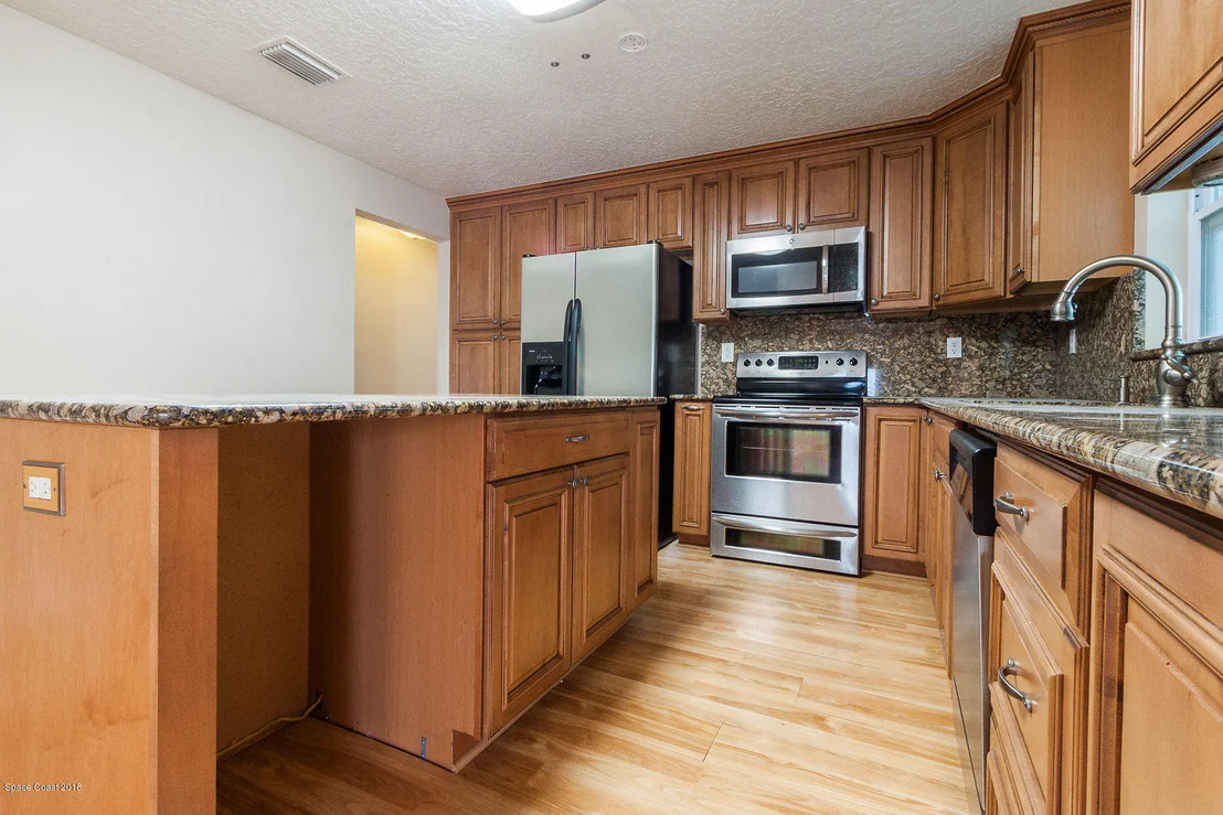 Photo of 1020 Sycamore Drive