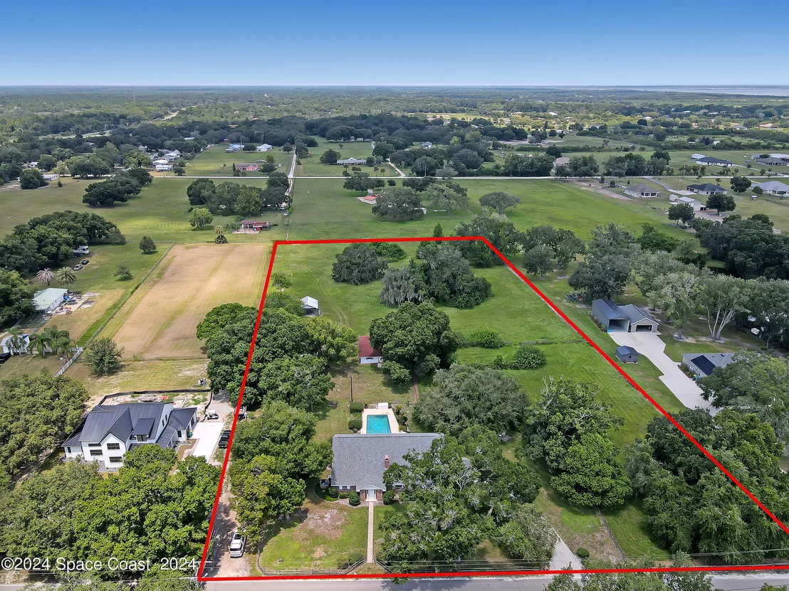 Photo of 3580 Burkholm Road