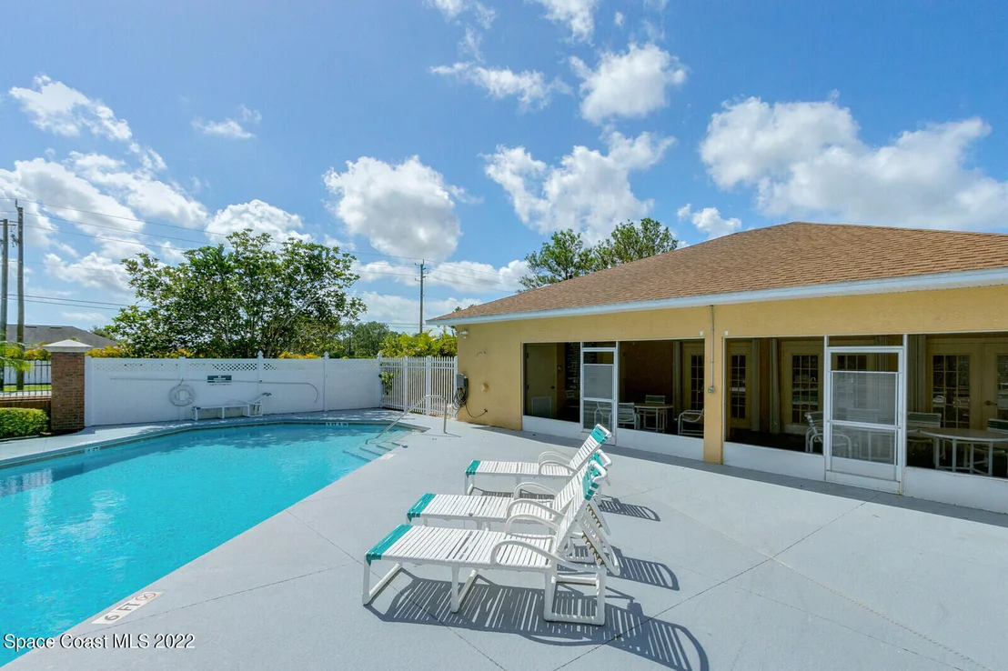 Photo of 2491 Stratford Pointe Drive