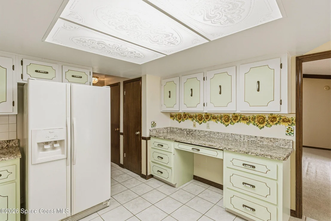 Photo of 460 Neptune Drive NE