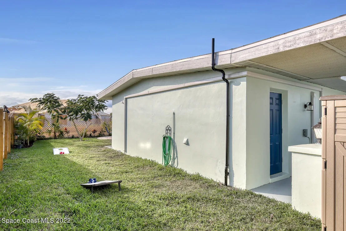 Photo of 760 Pebble Beach Avenue NE