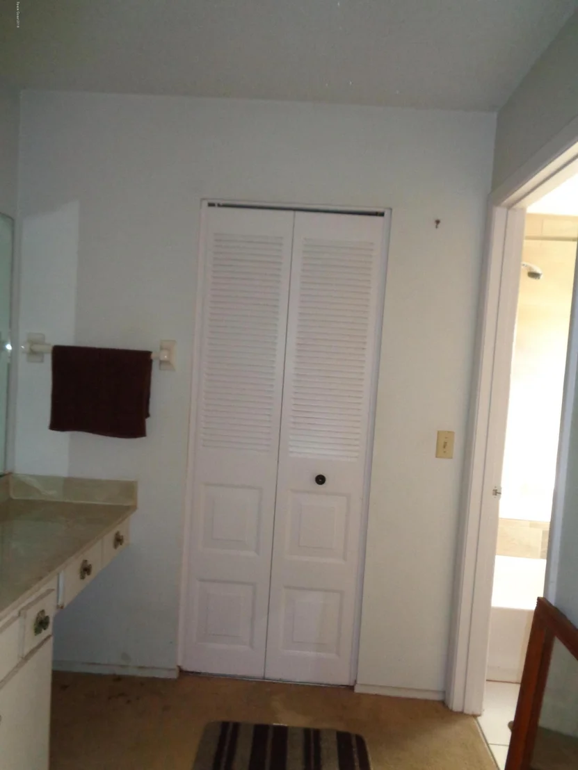 Photo of 1232 Dawn Street NE