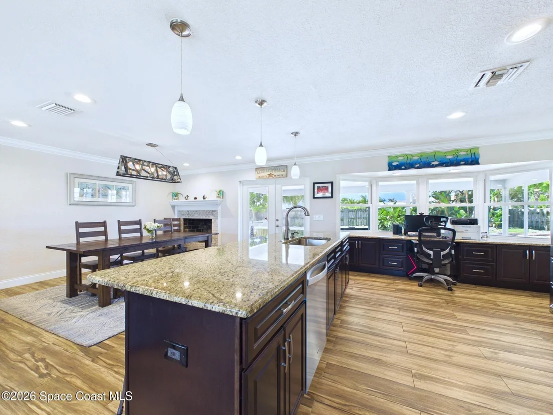 Photo of 645 Kingston Circle