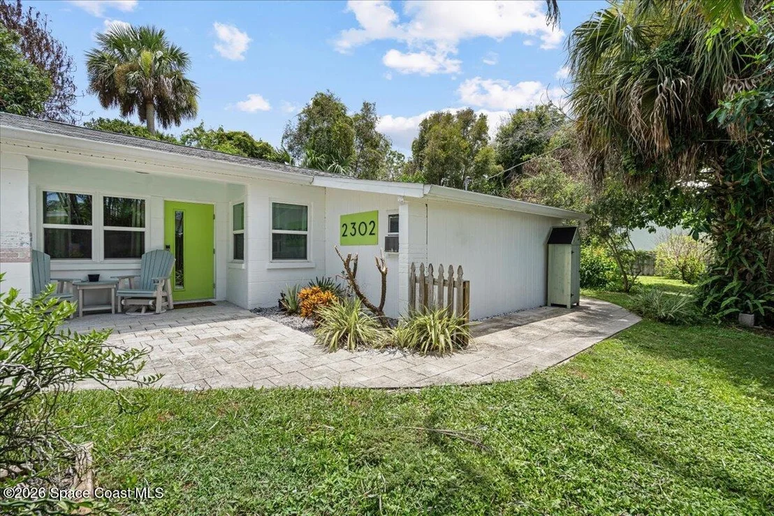 Photo of 2302 Hyde Parkway