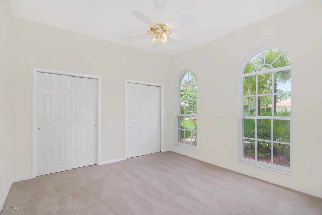 Photo of 759 Glengarry Drive