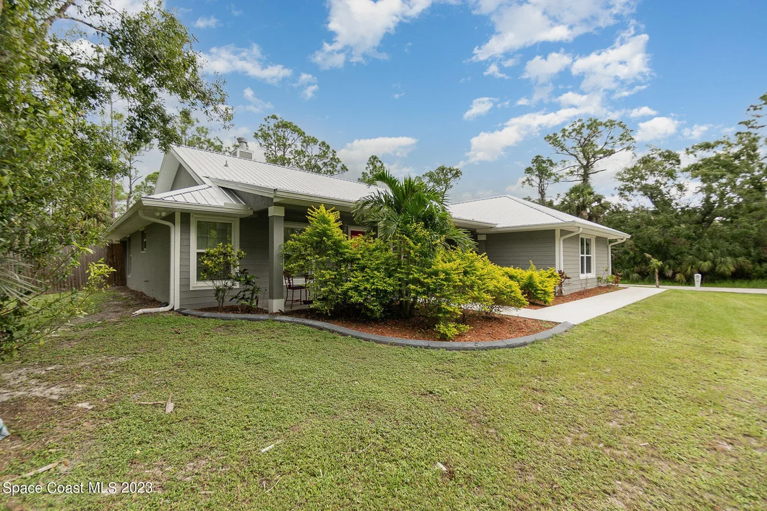 Photo of 3920 Burton Road