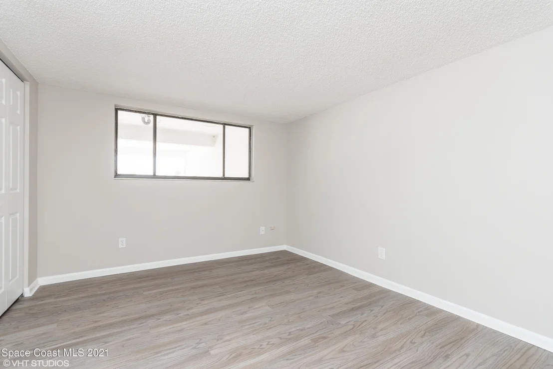 Photo of Unit D1 at 5000 Ocean Beach Boulevard