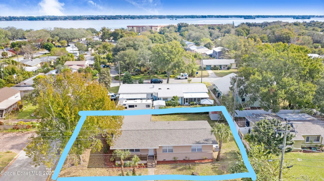 Photo of 1012 Seminole Drive