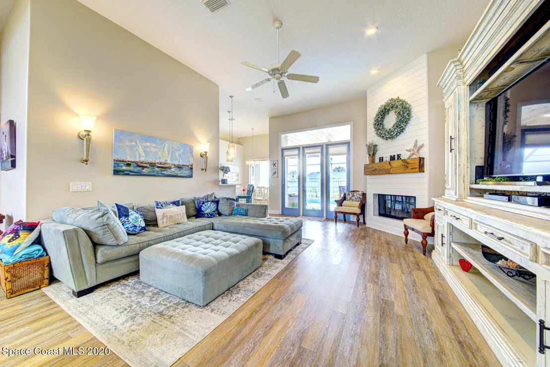 Photo of 328 Rio Villa Boulevard
