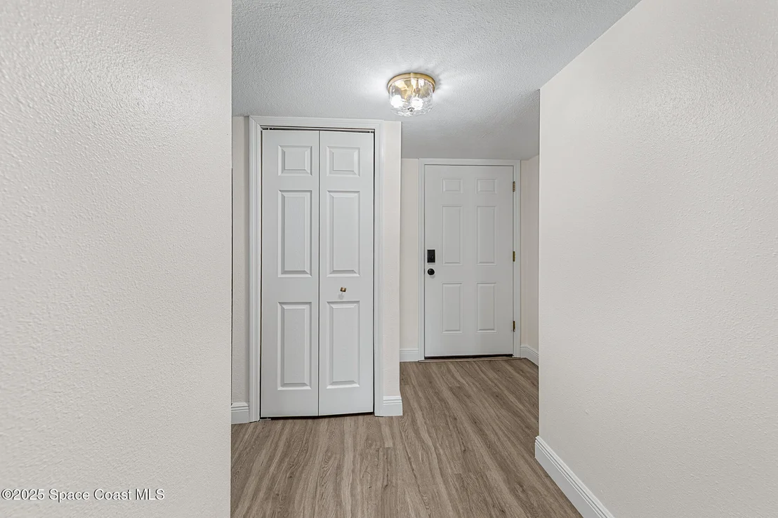 Photo of Unit 1218 at 305 Tangle Run Boulevard