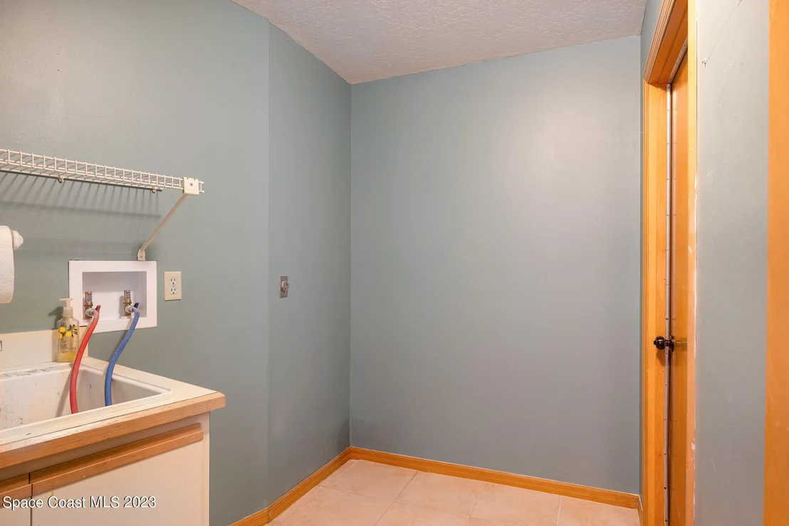 Photo of 2288 Hamlet Drive