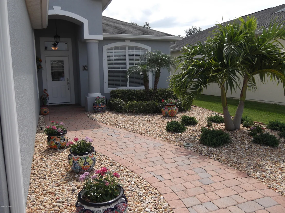 Photo of 6941 Abbeyville Road
