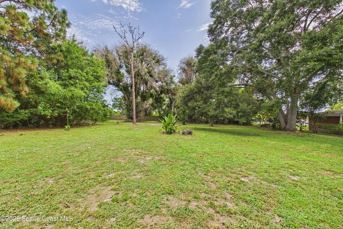 Photo of 1325 Ethel Circle NE