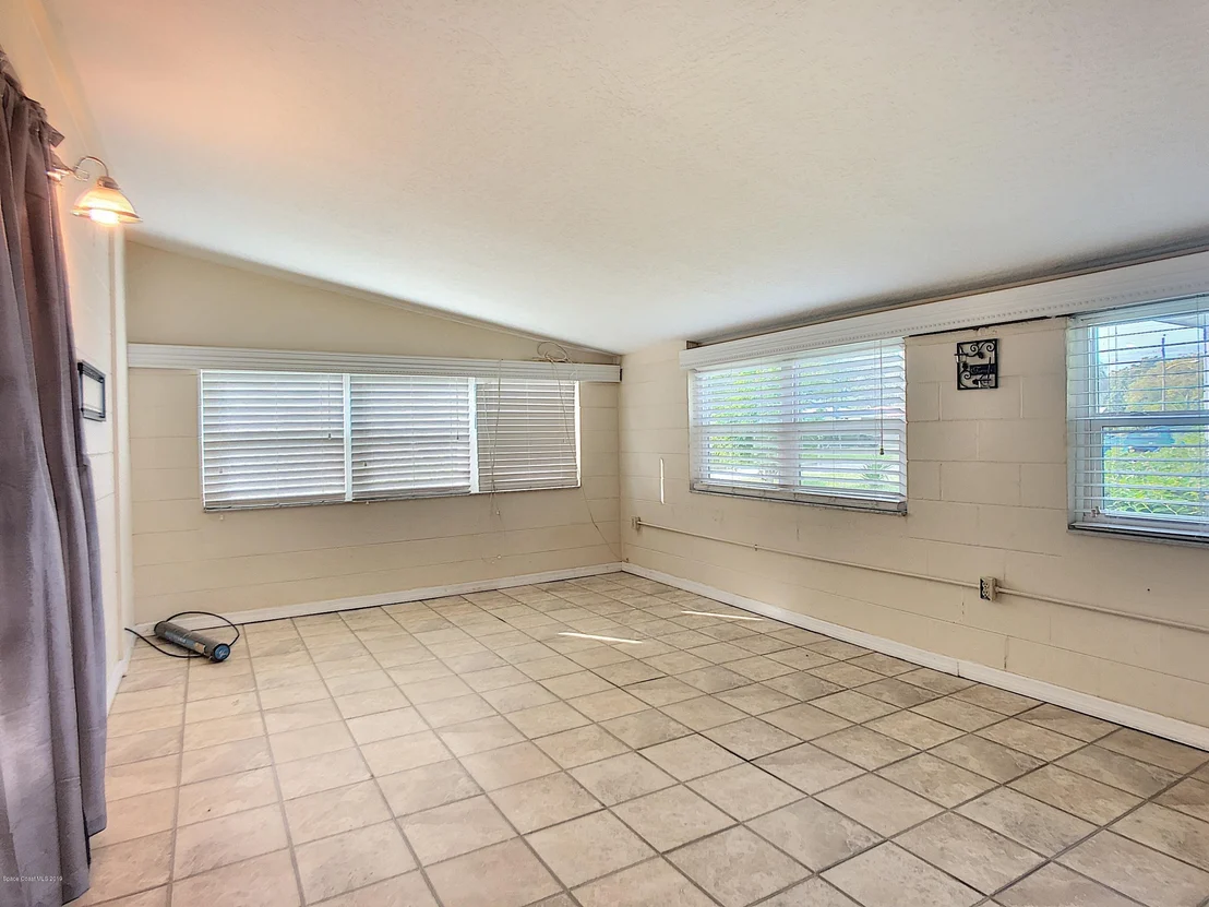 Photo of 950 Ohara Drive