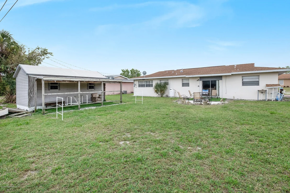 Photo of 945 Burn Drive NE