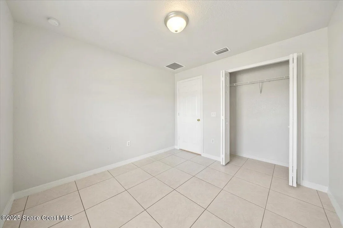 Photo of 680 Bluefields Street SE