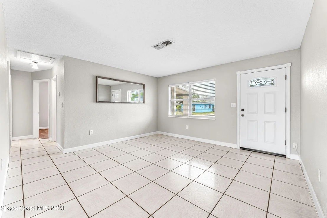 Photo of 46 Knollwood Drive