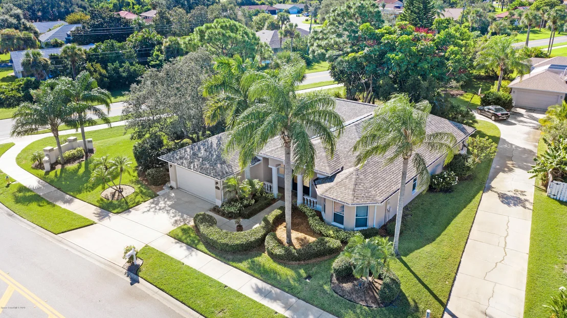 Photo of 601 Gina Lane