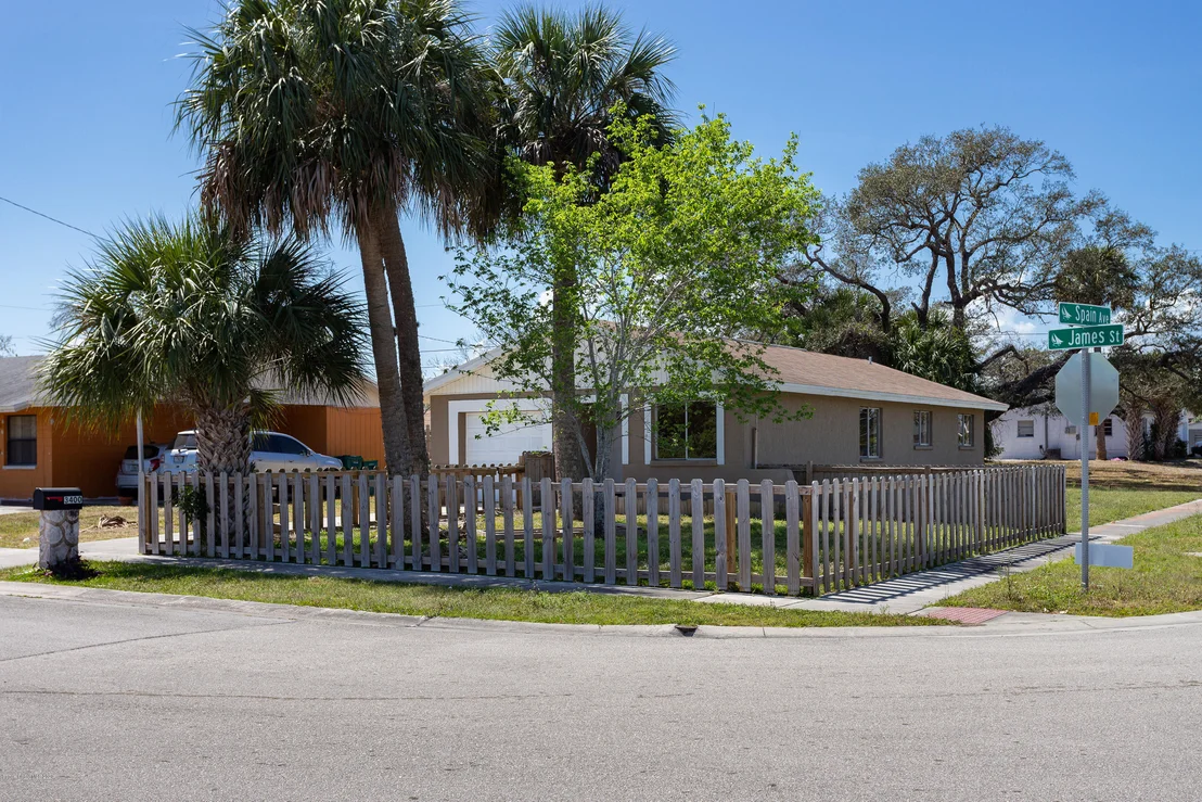 Photo of 3400 James Street