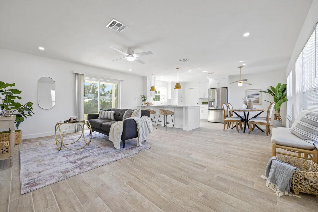 Photo of 132 SE 3rd Street