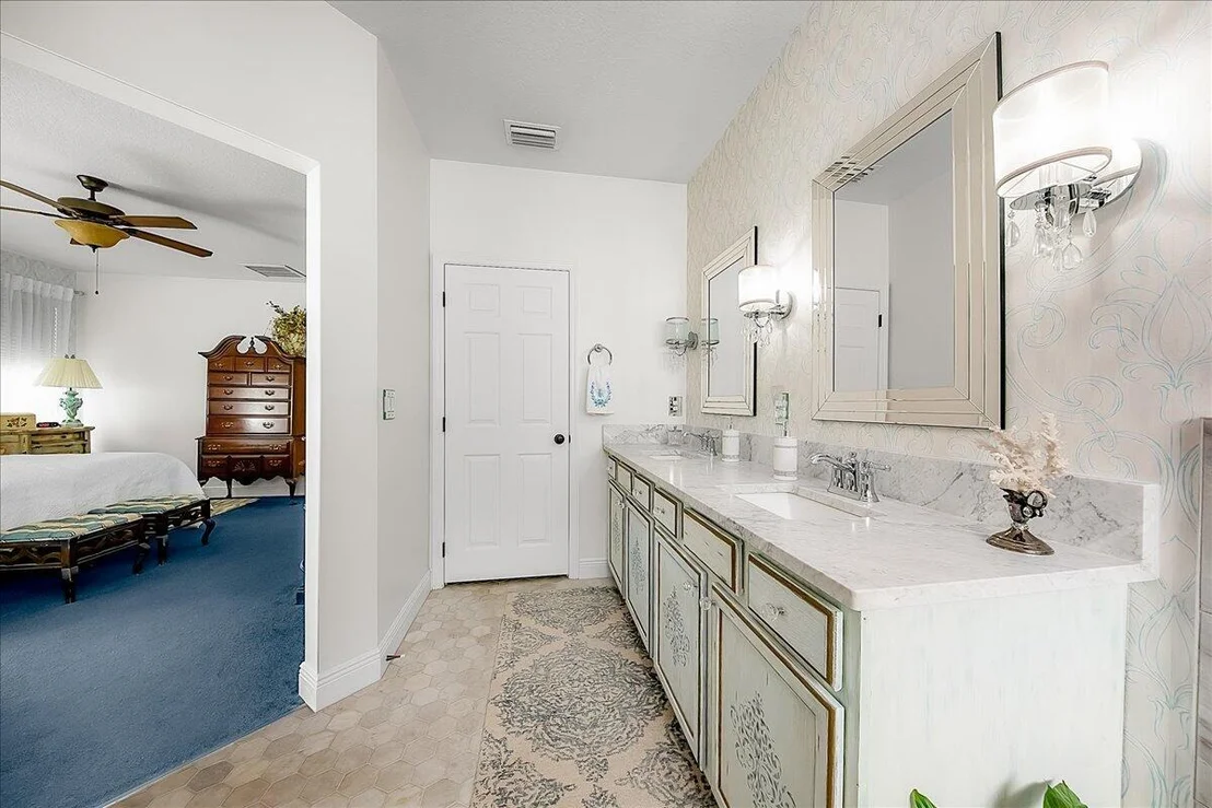Photo of 2050 Bridgeport Circle