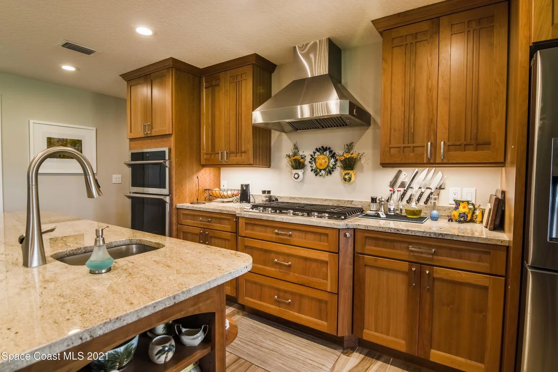 Photo of 530 Whispering Pines Circle