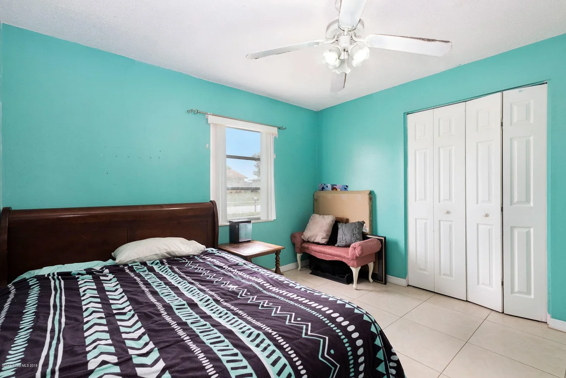 Photo of 945 Burn Drive NE