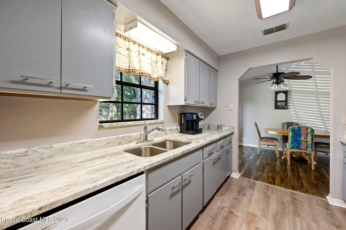 Photo of 5230 Carrick Road