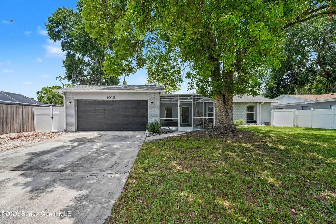 Photo of 1012 Fairway Lane