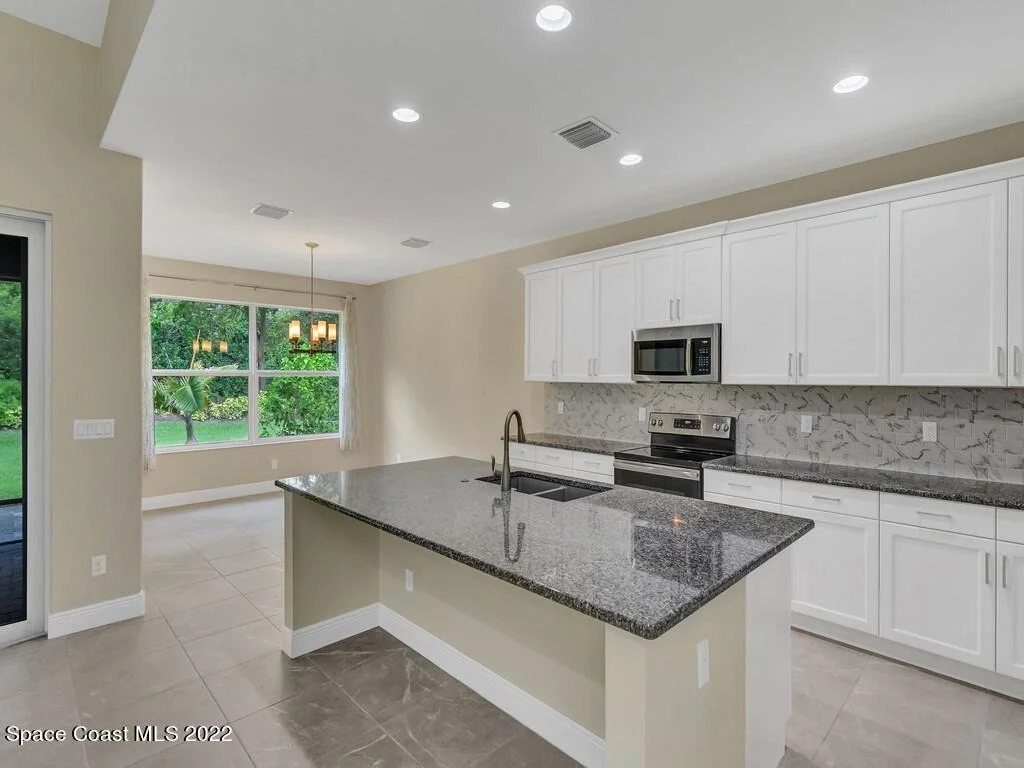 Photo of 6077 Graysen Sq Square
