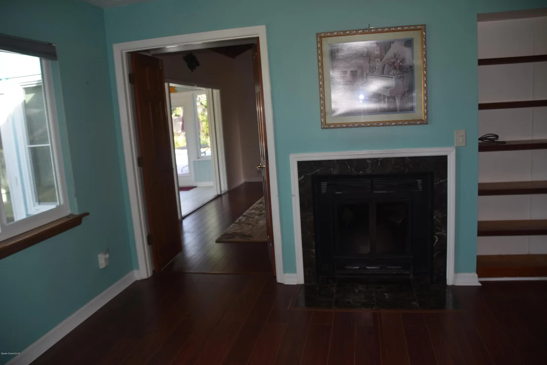 Photo of 220 Cocoa Avenue