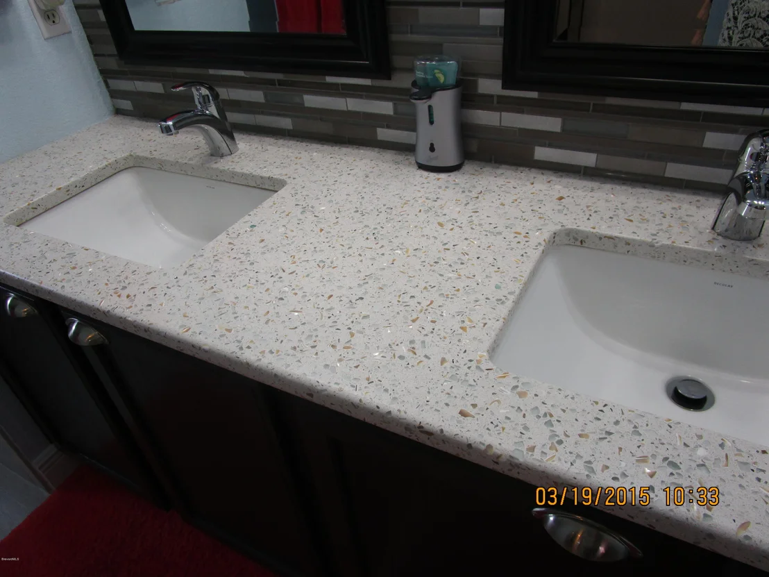 Photo of 1170 White Oak Circle