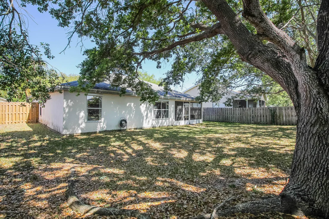 Photo of 7217 Hammock Lakes Drive